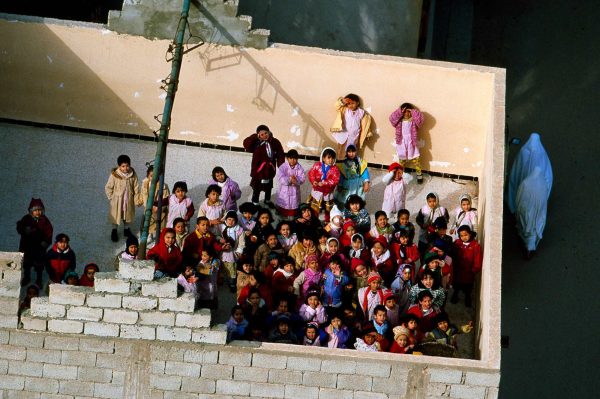 Enfants de Ghardaïa, Algérie - Yann Arthus-Bertrand Photo